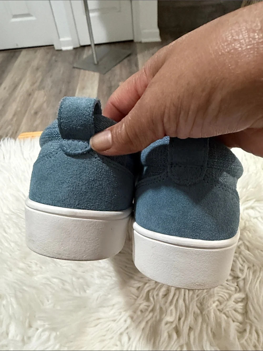 REVITALIGN Teal Blue Canvas Lace-Up Sneakers Size 9